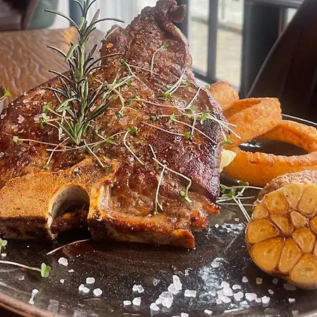 酒店 An Chuirt Hotel, Gweedore, Donegal 4*