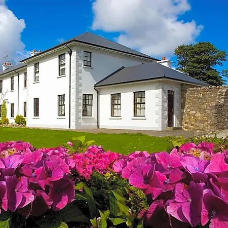 An Chuirt Hotel, Gweedore, Donegal Hotel Gweedore
